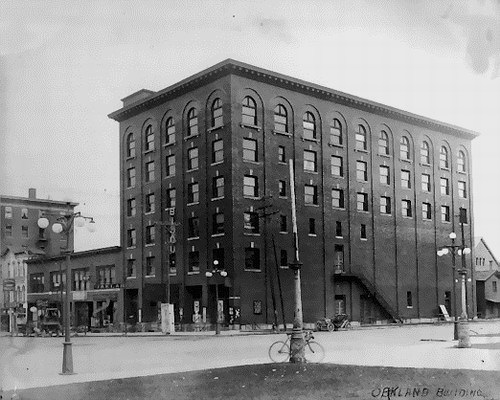 Bijou Theatre - The Old Bijou (newer photo)